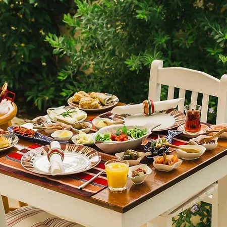 فندق Fora ألاتشاتي