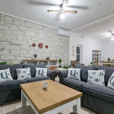 ホテル Fora アラカティ