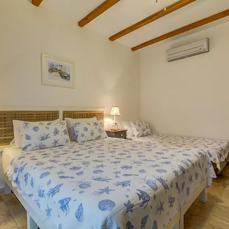 Hotel Fora 2*