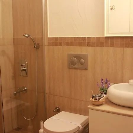 Hotel Fora 2*