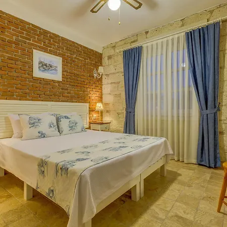 Hotel Fora 2*